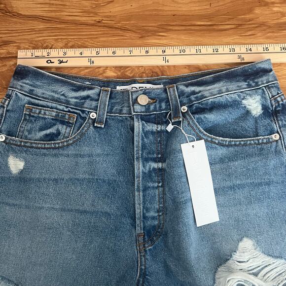 EB Denim Perfect Jean Shorts in Arlie Blue Size 31 - Picture 10 of 10